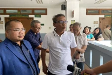 Sidang Perdana Sertifikat...