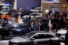 GIIAS 2024 Buka Jam...