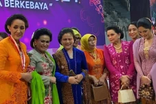 Iriana Jokowi Dianugerahi...