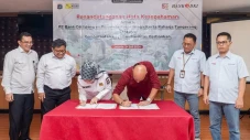 Bank DKI Gandeng Perumda...