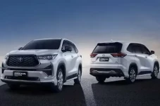 Mobil Hybrid Naik Daun...