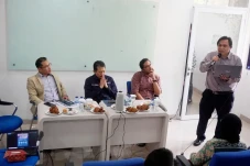 Dosen Paramadina: Kerja...