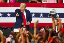 Donald Trump: AS Lenyapkan...