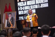 Benny Rhamdani Diminta...