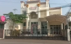 Klinik Kecantikan di...