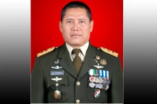 Profil Letjen (Purn)...