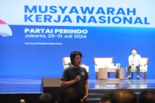 Adian Napitupulu Cerita...