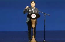 Ketum Perindo Angela...