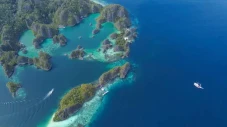 200 Pulau Kecil Dijual...