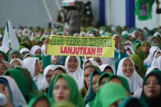 Ribuan Jemaah Muslimat...