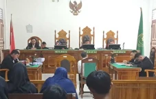 Korupsi APD COVID-19...