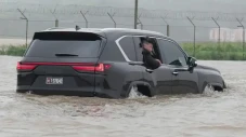 Kim Jong-un Pakai Lexus...