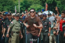 Arda Suami Tantri Kotak...