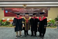 Kembangkan Fotuisi sebagai...