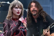 Dave Grohl Tutup Mulut...