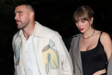 Taylor Swift dan Travis...
