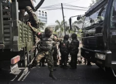 Myanmar Minta Bantuan...