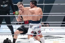 Manny Pacquiao Dihajar,...