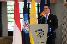 FTUI Kunjungi Universitas...