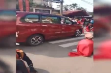 Viral, Mobil Dinas Pemkab...