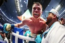 Saul Canelo Alvarez:...