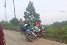 Viral Pemotor di Lebak...
