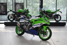 Motor Sport Terlaris...