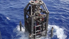 Tidak Takut Air Laut...