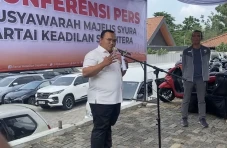PKS Tinggalkan Anies...