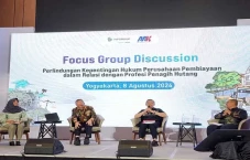 Kepala Biro Bantuan...