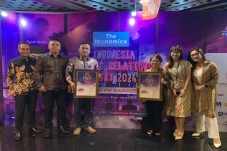 Pamapersada Raih Penghargaan...