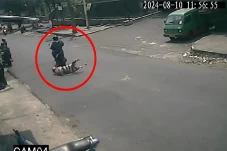 Detik-detik Perempuan...