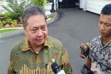 Agus Gumiwang Jadi Plt...