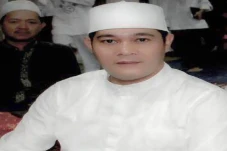 Pengasuh Ponpes Buntet...