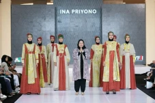 Dukung UMKM Fashion,...