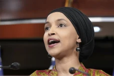Politikus Muslimah AS...