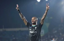David Da Silva Tak Peduli...