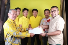 Airlangga Mundur, Sandri...