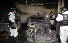 Mercedes Benz EQE Terbakar,...