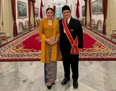 Jokowi Berikan 64 Tanda...
