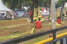 Mengintip Persiapan...