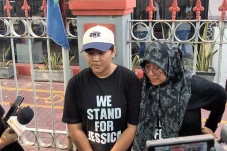 Sambut Pembebasan Jessica,...