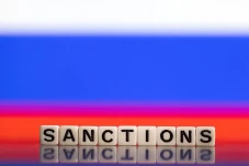 Sanksi Anti-Rusia Membabi...