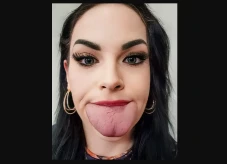 Lidah Pengacara Cantik...
