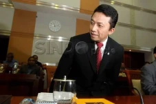 Jelaskan Sikap PKS di...
