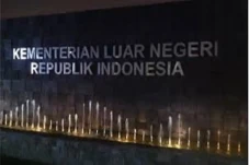 Kemenlu Buka Lowongan...
