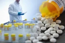 Harga Obat di RI Lebih...