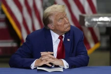 Biden Sebut Trump Tunduk...