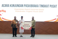 Peduli Generasi Emas,...