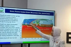 BMKG Pasang 533 Seismograf...